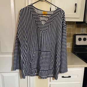 Ruby Rd. Navy and White Striped Long Sleeve V-Neck Top